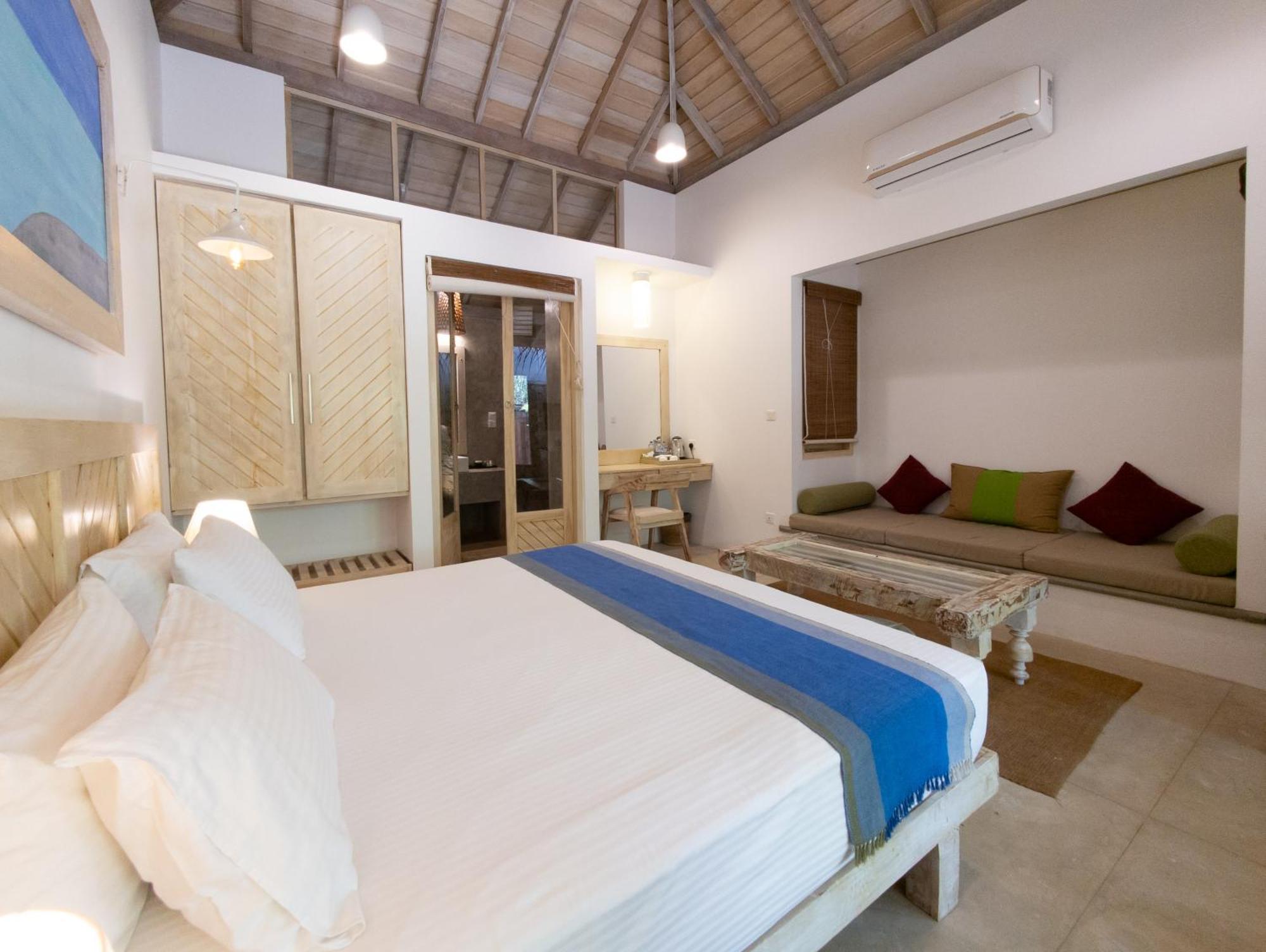 หิรุ รีสอร์ต แอนด์ ไคท์ เซิร์ฟฟิ่ง Hotel คัลพิทิยา ภายนอก รูปภาพ